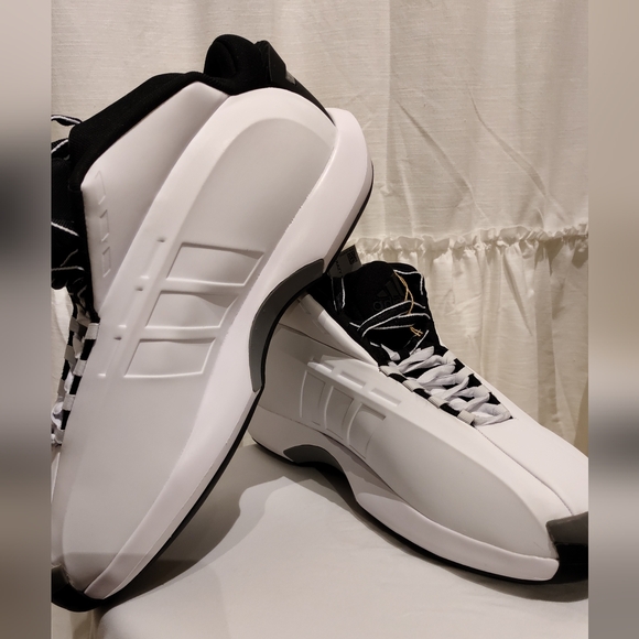 Adidas shoes - Picture 5 of 9